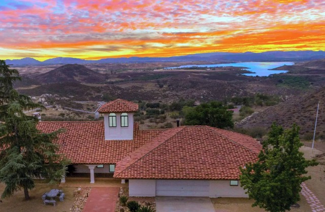 Slice of Heaven by AvantStay | Breathtaking Views!