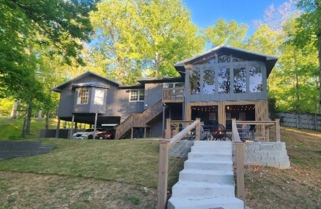 Smith Lake Home - Lake Front on Secluded Slough - Close to Jasper