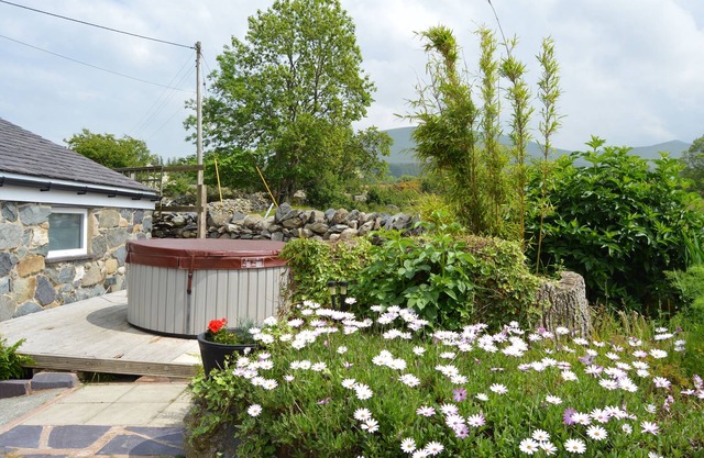 BEUDY BACH Cottage con jacuzzi y gimnasio. Cerca de Zip World..Snowdonia. Mascota amigable