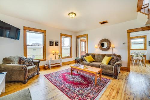 Snowmobiling Hub! Mackinaw City Home 3 Mi to Beach