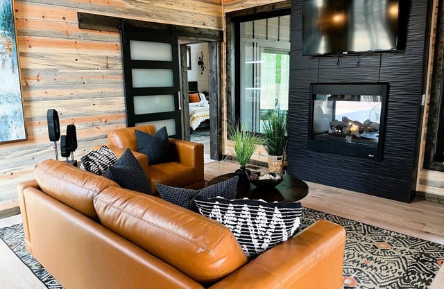 SOHO LOFT on resort w/SWIMMING POOL & Clubhouse