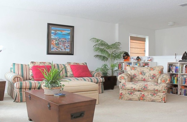 Somerset at Remington - 5 Bed 4.5 Baths Villa