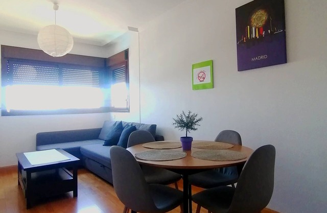 Casa ideal para familias, con piscina y garaje (apto para mascotas)