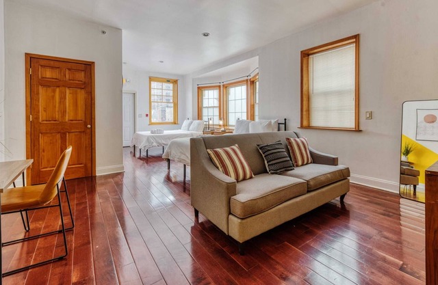 Sosuite | 2BR Apt w Shared W/D, En-Suite Baths