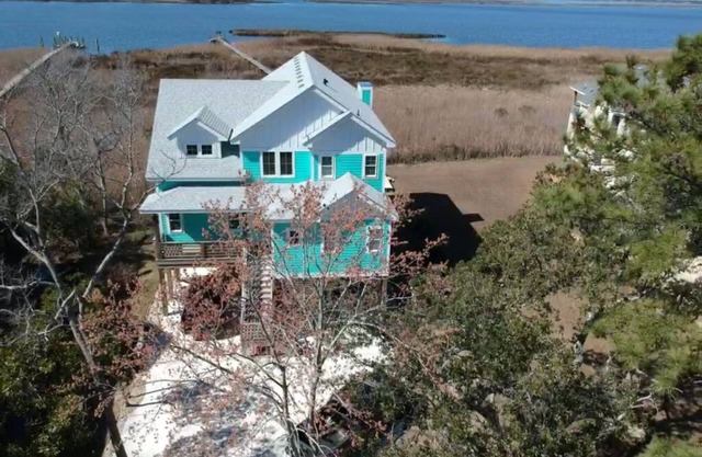 ¡APARTAMENTO DE INVITADO PRIVADO FRENTE AL SONIDO!