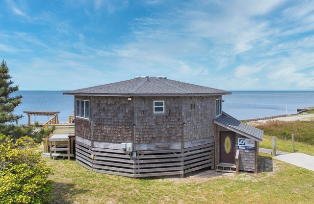 Soundfront Dog Friendly Tiki Hut w/ Hot Tub, Smart TVs, and Private Sound Access