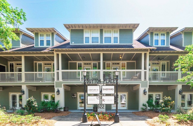 Spacious 1 bed / 1.5 bath for TDY Rentals!!
