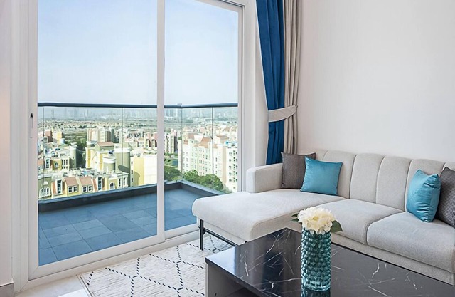 Spacious 1BR Apt in Pearlz by Danube