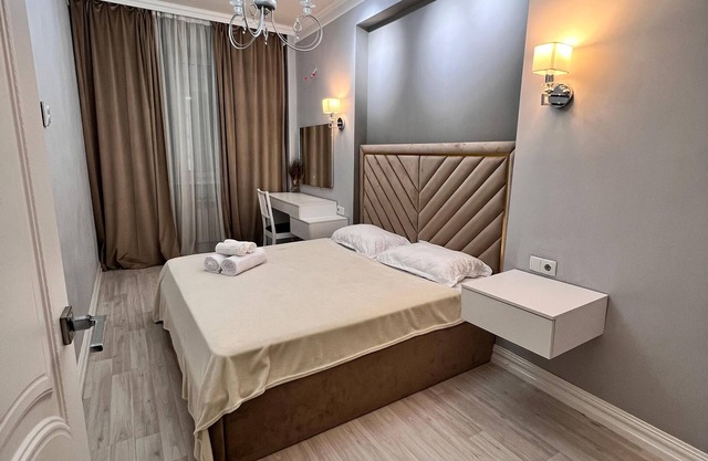 Spacious 2-bedroom apartment with WiFi, AC in enjoyable Almaty