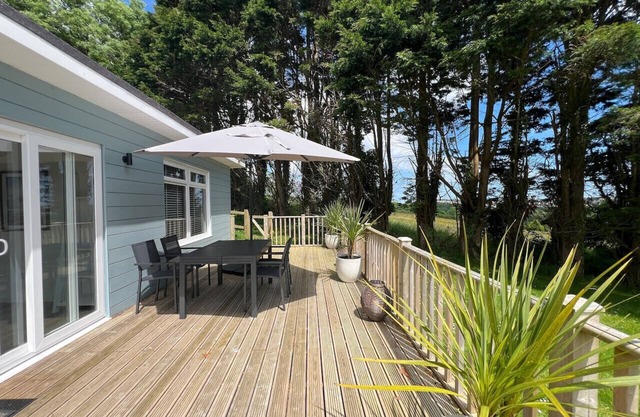 Spacious 2-bedroom chalet with amazing sundeck