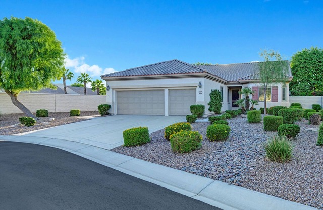 Spacious 2 Bedroom Home at Popular Sun City