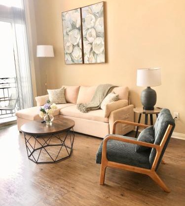 Spacious 2B 2B Pool View Loft Apartment in Marina Del Rey