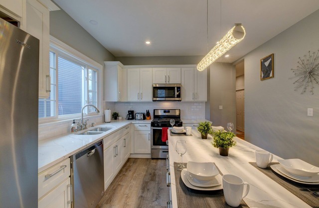 Spacious 2bd/1ba | Free Parking | 3D TOUR 5233