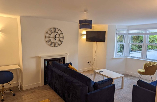 Apartamento-Baño Privado-Superking-Vista al Jardín-92F Station Road