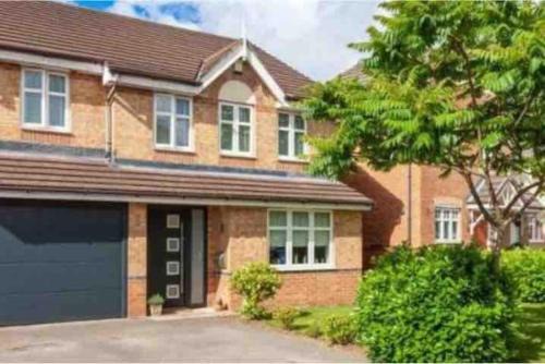 Spacious 3-bed Home - Nature Reserve Retreat