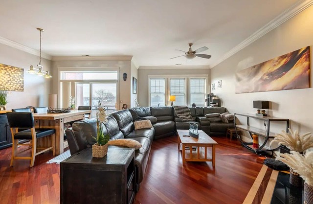 Spacious 3-bedroom corporate condo in wonderful North Kenwood in Hyde Park
