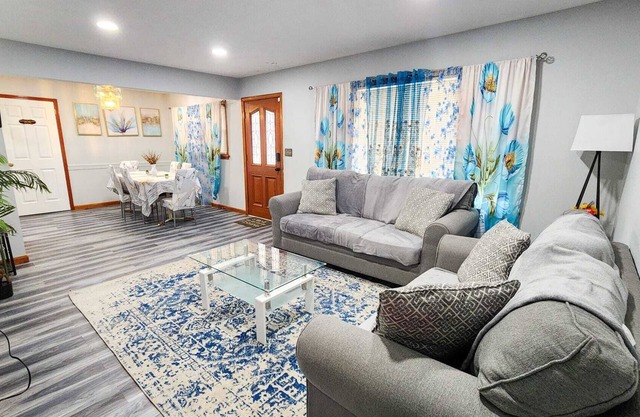 Spacious 3BD Luxury Stay