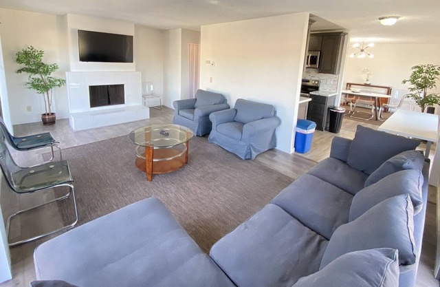 Spacious 3br/1.5ba apt in downtown Richmond