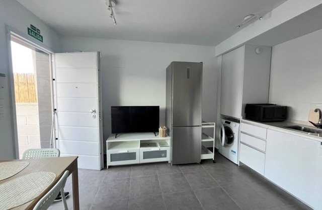 Amplio Apartamento 3 Habitaciones con Piscina - Estancias Mensuales