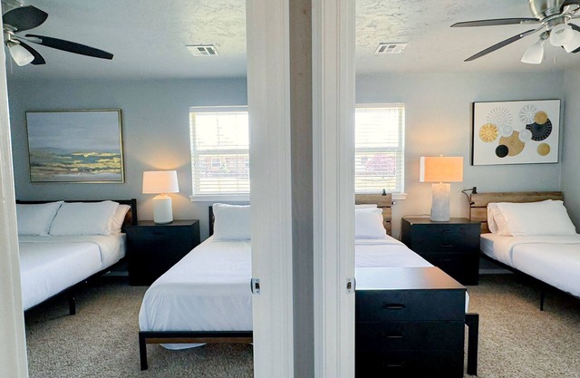 Spacious 3BR Oasis Rainshower Mins to Downtown