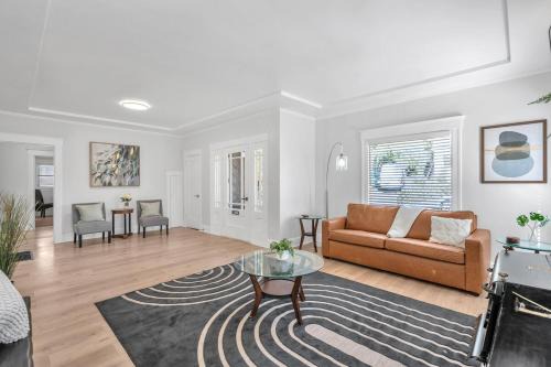 Spacious 4 Bed Home - In-Law Unit -Near SF and Napa