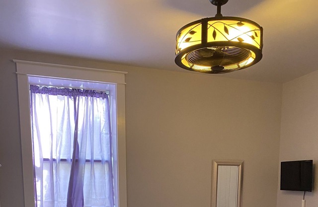 Spacious 4 bedroom apartment within walking distance to Aggieville