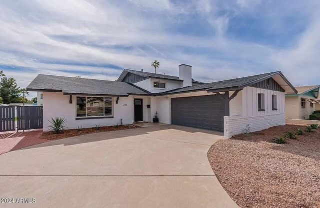 Spacious 4-bedroom Full New Remodeled Tempe House Near ASU & Airport
