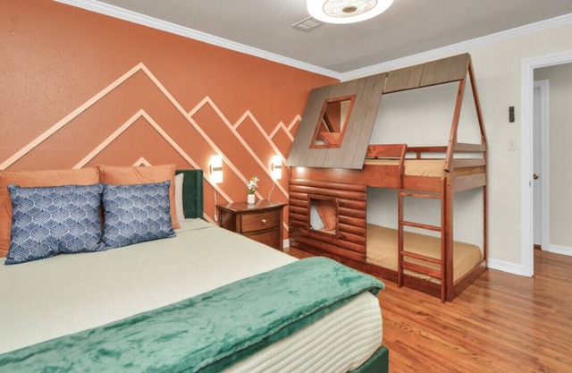 Spacious 4BDRM Oasis in Houston's Southwest Charm