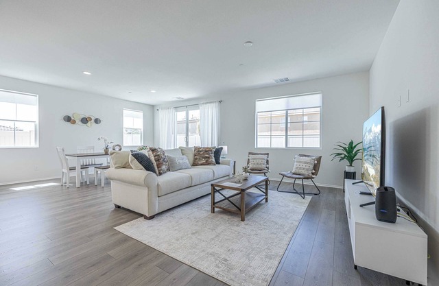 Spacious 4BR Retreat w Secluded Backyard in Quiet Lancaster Neighborhood #41757