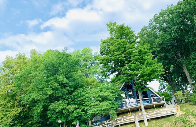 Especiosa casa de 5 hab. En el lago Shafer con impresionantes vistas