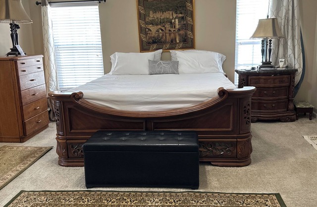 Spacious 5-bedroom house with WiFi and AC in marvelous Grovetown. Walking trail.