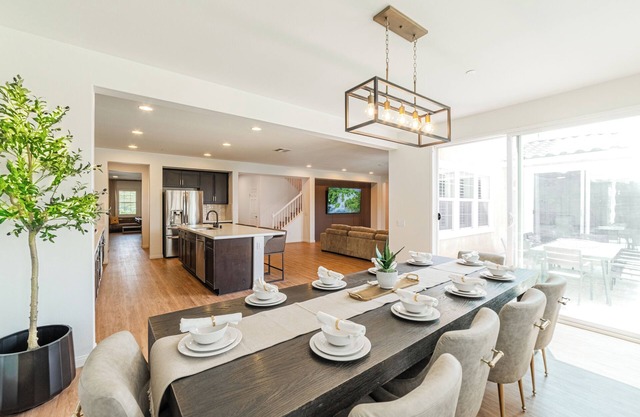 Spacious 5-bedroom house with AC, WiFi in awesome Murrieta