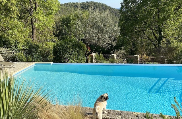 5 cama espaciosa casa provenzal con piscina infinita y vistas impresionantes