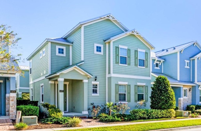 Spacious 5 Bedrrom 5 Bath Home- Private Pool, Full Kitchen, Free Wifi villa