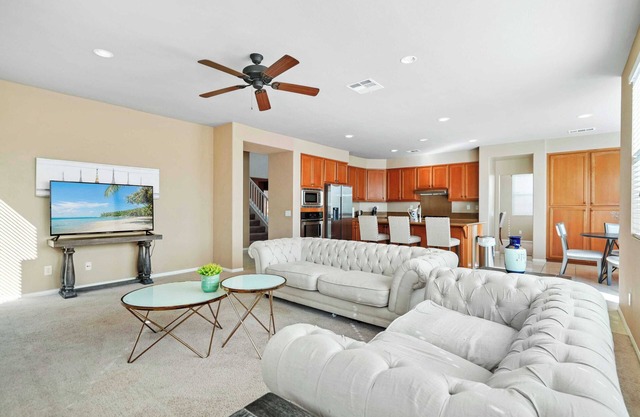 Elegant Retreat: Grand Castle on 62nd Street - Perfect for Your Escape! #41369