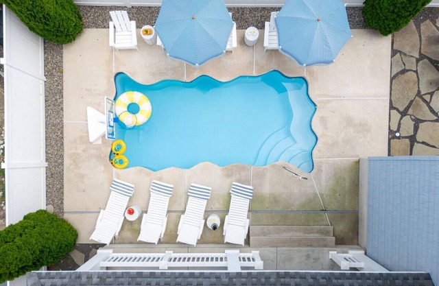 Luxury Villa with Elevator! Pool Open till October