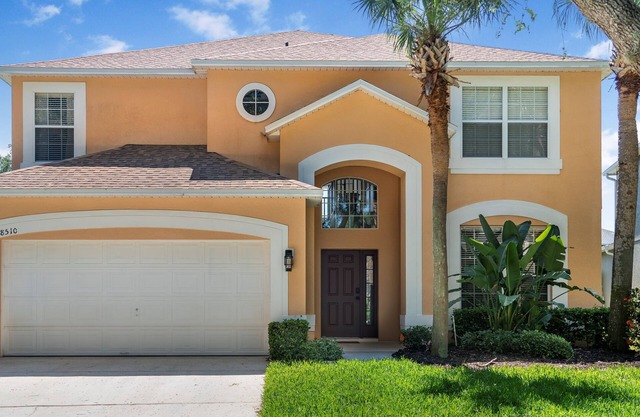 Spacious 7-Bedroom Pool Home with Game Room-8510PHD