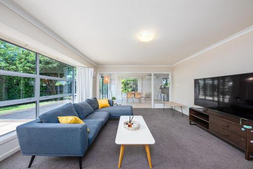 Spacious and Tranquil 4 Bed House Near UC