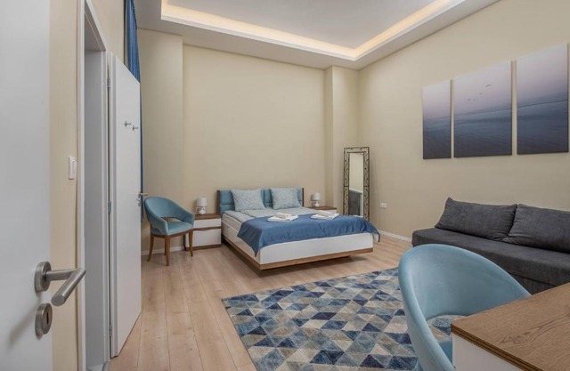 Spacious apartment near the Danube and Rudas Bath