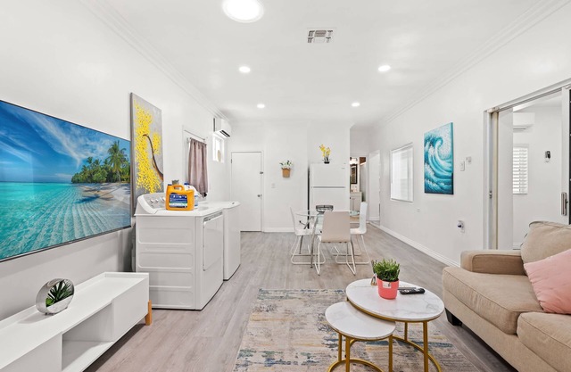 Spacious Bright Home Fully Equipped