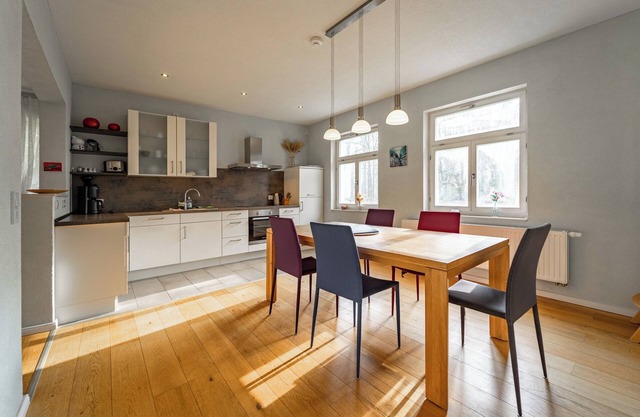 Spacious, cozy, ideal for families & friends