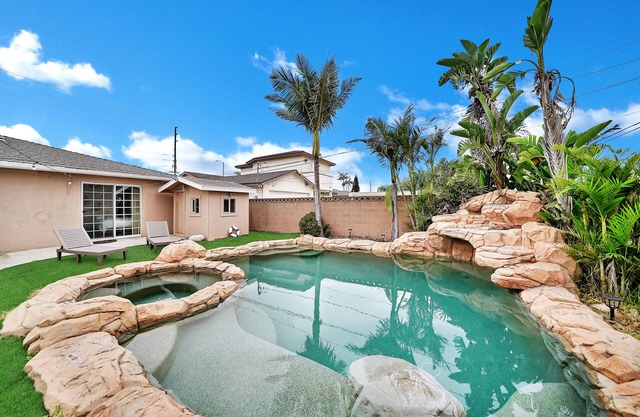 Spacious Disney Beach Paradise w/ Heated Pool and Spa