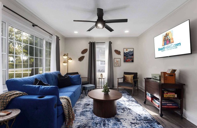 Spacious Duplex: King Beds, BBQ, & Game Room!