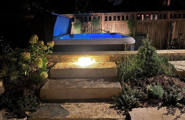 Spacious Family Home with Hot Tub, Theater; near trails, Pearl, CU