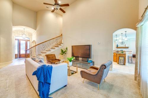 Spacious Family Retreat with Yard in Sunnyvale
