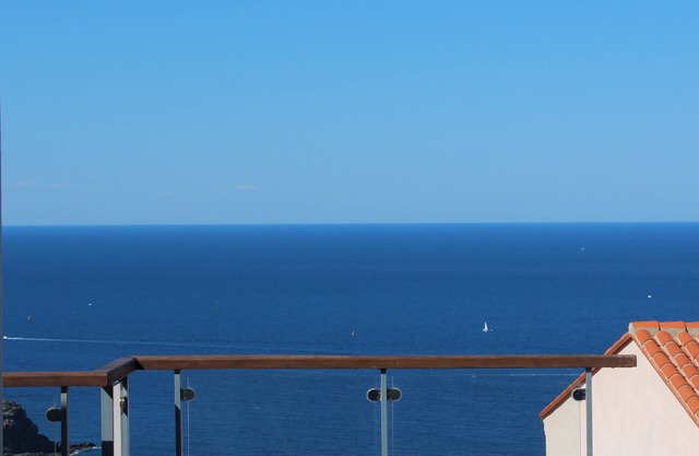 Casa familiar con fantásticas vistas al mar y grandes agua salada piscina