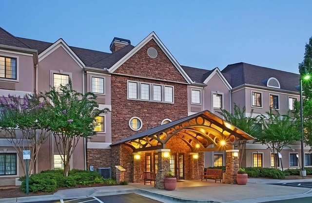 Spacious Good-Value 2BR Accommodation! Free Breakfast, Pet-friendly Property!