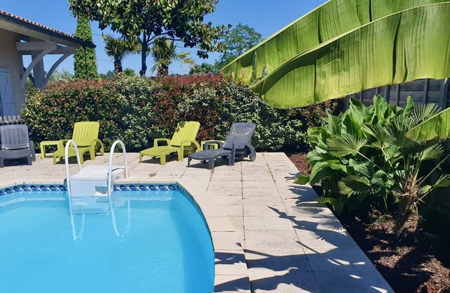 Spacious holiday home with pool in Le Porge