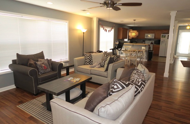 Spacious Home near Bryant Denny Stadium - Perfect for Game Days & Families!