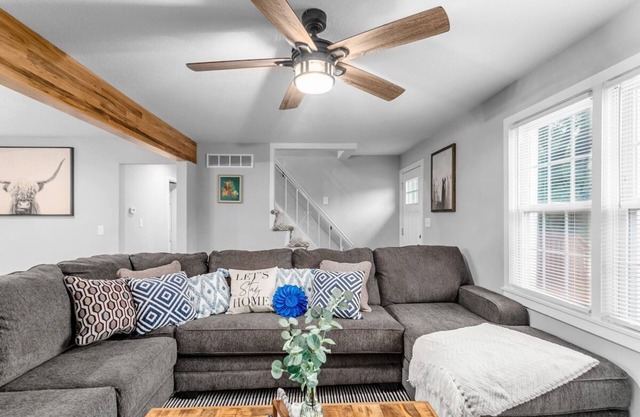 Spacious Home w/5BR|Heart of OP|Great Location